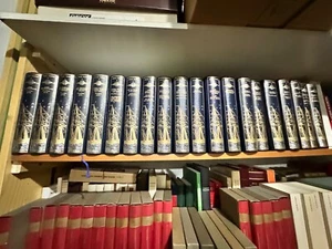 Les Voyages Extraordinaires. Les 20 premiers Tomes. - VERNE Jules - 1976/78 - Foto 1 di 15