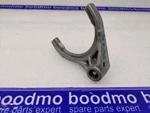 Fork, Gear Shift for MARUTI RITZ, SWIFT, SWIFT DZIRE, SX4 - 25231M54G01 - MARUTI - Picture 1 of 1