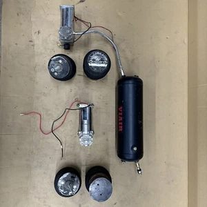 Viair air suspension Full Setup With 4 Bags And Two Compressors 150 Psi 12 Volts - Picture 1 of 7
