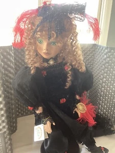World Gallery limitierte Auflage ""Madeleine"" Porzellanpuppe - Bild 1 von 9