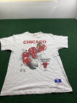 Vintage Rare Chicago Bulls Championship All Over Print t-Shirt. Sz Medium Nutmeg - Image 1 of 4