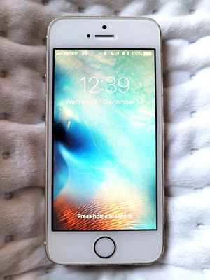 Apple iPhone modelo A1533 para piezas y reparación Dorado [4.2] Foto 1 de 4