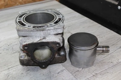 Jarra y pistón Polaris Rmk 700 1999 con diámetro de cilindro Foto 1 de 4