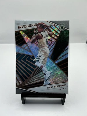 Panini Revolution 2018-19 - Eric Bledsoe #31 Foto 1 de 3