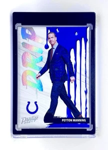2024 Panini Prestige Peyton Manning Drip Case Hit SSP Colts HOF #D-PMG - Foto 1 di 2