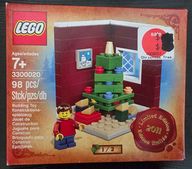 LEGO Limited Edition 2011 Christmas Tree Scene 3300020 Retired Holiday Seasonal
