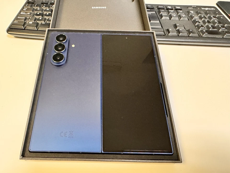 SAMSUNG Galaxy Z Fold 7 5G F966 12+256GB Smartphone Pieghevole Blue - Immagine 1 di 1