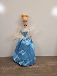 Muñeca Barbie Cenicienta años 2000 *CON VESTIDO ILUMINADO - Imagen 1 de 10