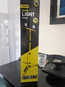 LUCECO TRIPOD TWIN WORKLIGHT - 110V LED - Picture 1 of 5