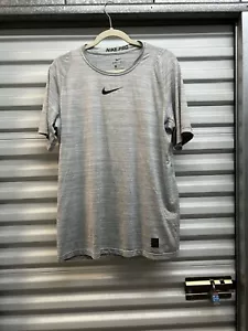 Nike Pro Dri Fit Camicia Uomo Fitte Manica Corta Grigio Large - Foto 1 di 7