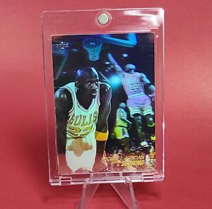 Michael Jordan 1991 UPPER DECK HOLOGRAM CHICAGO BULLS CARD (A77) - W/ CASE
