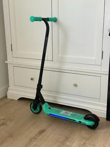 Segway Zing A6 eKickScooter Kids Electric e-Scooter - 7.4 MPH - Brand New - UK - Picture 1 of 11
