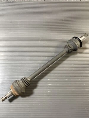 Eixo de transmissão traseiro direito Mercedes Benz S560 W222 40k RWD FABRICANTE DE EQUIPAMENTO ORIGINAL 2018-2021 - Imagem 1 de 4