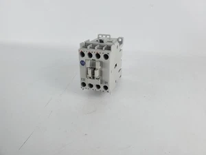 Allen-Bradley 100-C12*01 Ser A 110/120V Contactor - Picture 1 of 8