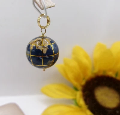 Pingente embutido de lápis globo mundial Michael Anthony ouro amarelo 14k sólido - Imagem 1 de 4