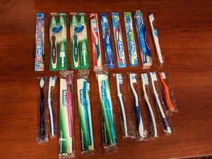 (20) NOS Sorte Zahnbürste Oral-B Gum Colgate Crest Quantum Mentadent - Bild 1 von 7