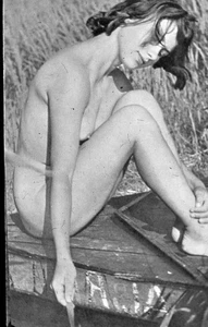 DDR -  DIA  -  Akt    - Frau -  Kunst   - schwarz /weiß Glasdia - Bild 1 von 1