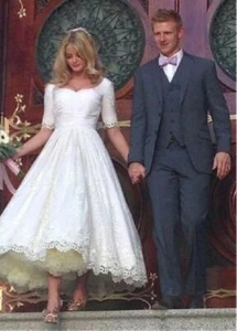 Vintage T-Length Beach Wedding Dress Lace Bridal Gown with Half Sleeves 2 4 6++ - Picture 1 of 4