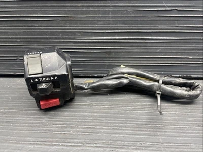 1992 Yamaha Vmax 1200 Left handlebar headlight signal switch #93256 - Image 1 of 4