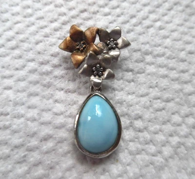 Colgante MarahLago Plumeria Larimar y Zafiro Blanco Plata de Ley Foto 1 de 4