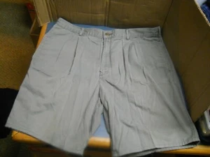 VINTAGE LEE OLIVE GREEN SHORTS SIZE 38 WAIST HIKING BOARD GOLF CASUAL - Picture 1 of 3