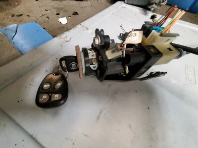 1999 2000 2001 2002 2003 2004 CADILLAC SEVILLE IGNITION KEY  REMOTE - Image 1 of 3