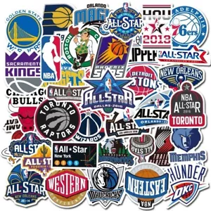 50 NBA Basketball nba squadres logo decalcomanie adesivi vinile per skateboard spedizione USA - Foto 1 di 1
