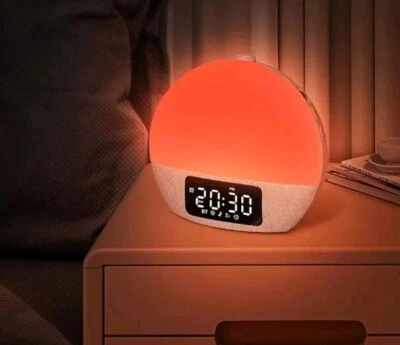 Reloj despertador LeSunrise con 25 sonidos Relajantes de ruido blanco 17 Luz Led Foto 1 de 4