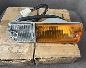 Brand New Genuine Nissan/Datsun C210 Skyline Set Of Front Bar Indicator Lights - Picture 1 of 7