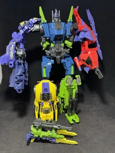 Transformers Generations Fall of Cybertron Bruticus Complete Onslaught Swindle + - Picture 1 of 15