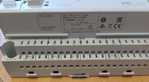 SIEMENS UNIVERSAL CONTROLLER RMU720B-1 - Bild 1 von 2