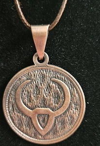 Kupfer Stier Sternzeichen Astrologie Horoskop runder Anhänger mit brauner Kordel - Bild 1 von 4