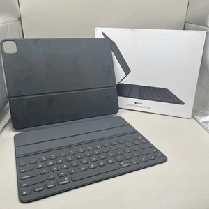 Apple Smart Keyboard Folio for 12.9-inch iPad Pro (6th Generation) - Black - Bild 1 von 5