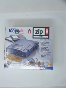 Iomega Zip 100 External Drive 100MB Parallel Port for PC+Cartridge. - Afbeelding 1 van 20