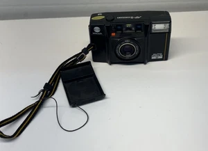 Minolta AF-S Quartz Film Camera with 35mm f/2.8 Lens and Lens Cover - Picture 1 of 4