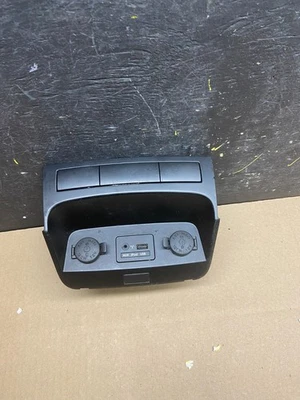 2011-2013 Kia Sorento Center Seat Heater Switches Aux USB Power Outlet T9090  DG - Image 1 of 4