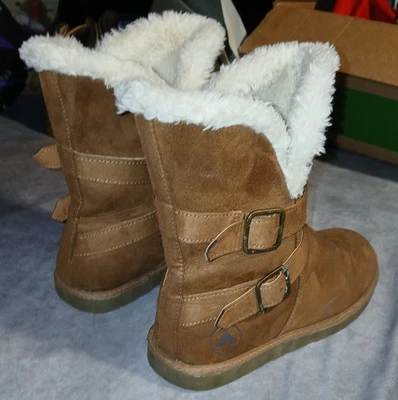 Botas de nieve de invierno AIRWALK para mujer talla 9 Nia marrón gamuza hebilla forradas de piel sintética Foto 1 de 4