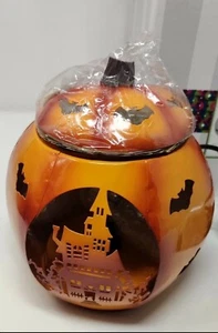Scentsy Paranormal Pumpkin Wax Warmer Halloween Open Box - Picture 1 of 4