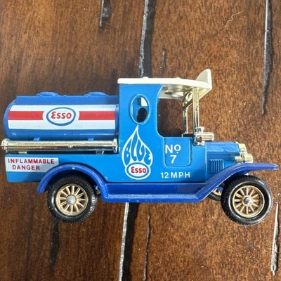 Lledo Days Gone - DG8000B - Ford Modelo T Tanker - Azul Esso - Suelto Foto 1 de 3