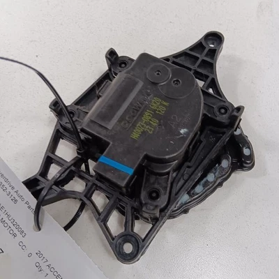 Actuador de puerta de aire acondicionado calentador de motor Hyundai Accent 2017 2016 2015 2014 2013 Foto 1 de 4
