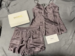 NEU MIT ETIKETT SEIDIG 100 % SEIDE PYJAMA SET GRAU CAMI SHORTS NACHTWÄSCHE SET GRÖSSE S SMALL - Bild 1 von 19