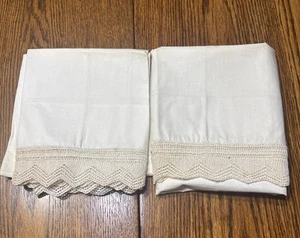 Vintage Pillowcase Set Cream on Cream Crochet Edging, 33" including Edge x 20" - Picture 1 of 18