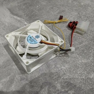 SilverStone Everflow 80mm DC 12V 0.45AMP 4-Pin PC Case Three Blade Fan R128032BU - Afbeelding 1 van 2