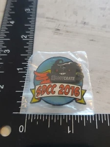 Pin exclusivo de caja de botín SDCC 2016 Ya - Imagen 1 de 2