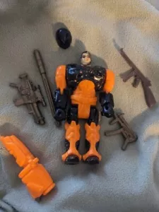 GI JOE ROBO-JOE BRIGADE JET-TECH OPERATIONS EXPERT 1993 HELMET WEAPONS Core - Picture 1 of 4