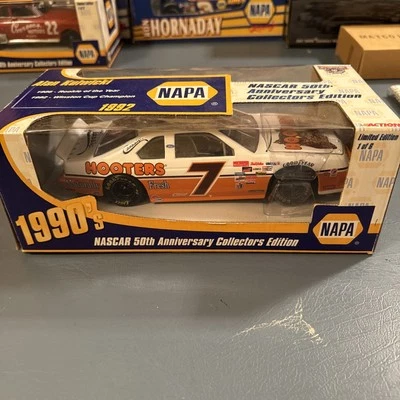 Alan Kulwicki Hooters #7 Napa 1992 50 aniversario edición de coleccionista 1 de 6 Foto 1 de 4