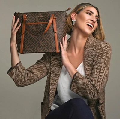 Bolso Bandolera Grande de Otoño ELLEN TRACY Bolso de Mano Firma Cuero Vegano $158 Foto 1 de 4