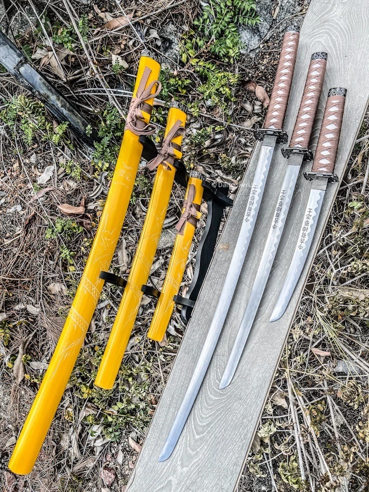 DAMASKERUS 3pc Yellow Japanese Samurai Katana Sword Set Dragon Engraved Wooden Sheath w/ S