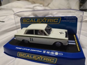 SCALEXTRIC Ford Lotus Cortina No.71 (C2913) Slot car 1:35 Rare Real Model - Picture 1 of 5
