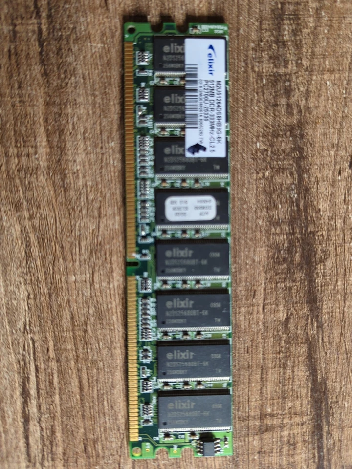 ELIXIR 512MB PC-2700U DDR-333MHz  CL2.5 M2U51264DS8HB3G-6K - Photo 1/1